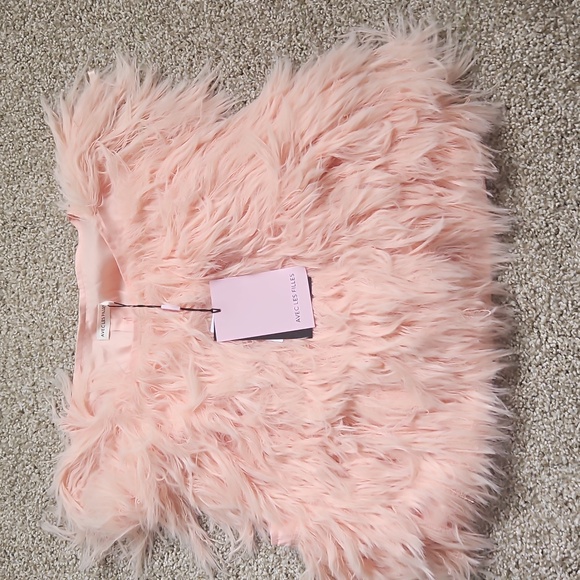 Avec Les Filles Tops - Avec Les Filles Women's Pink Feather Vest Sleeveless Back Zip Jewel Neckline L